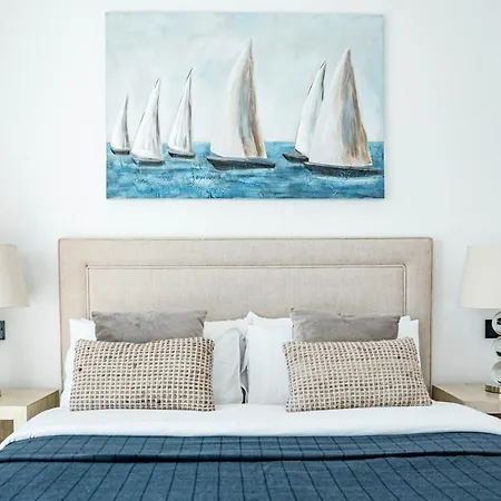 Lae212d - Penthouse With Roof Terrace And Stunning Sea Views アパート